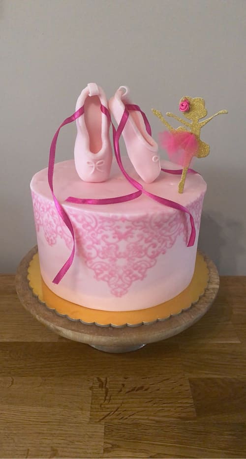 gateau-fille-danseuse-etoile-rose-patissier-patisserie-by-l-instant-gourmand-douai-lille-layer-cake
