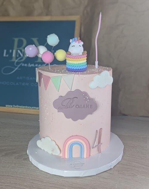 licorne-arc-en-ciel-enfant-nuage-fille-gateau-anniversaire-patissier-patisserie-layer-cake-by-l-instant-gourmand-douai-lille-arras-cambrai